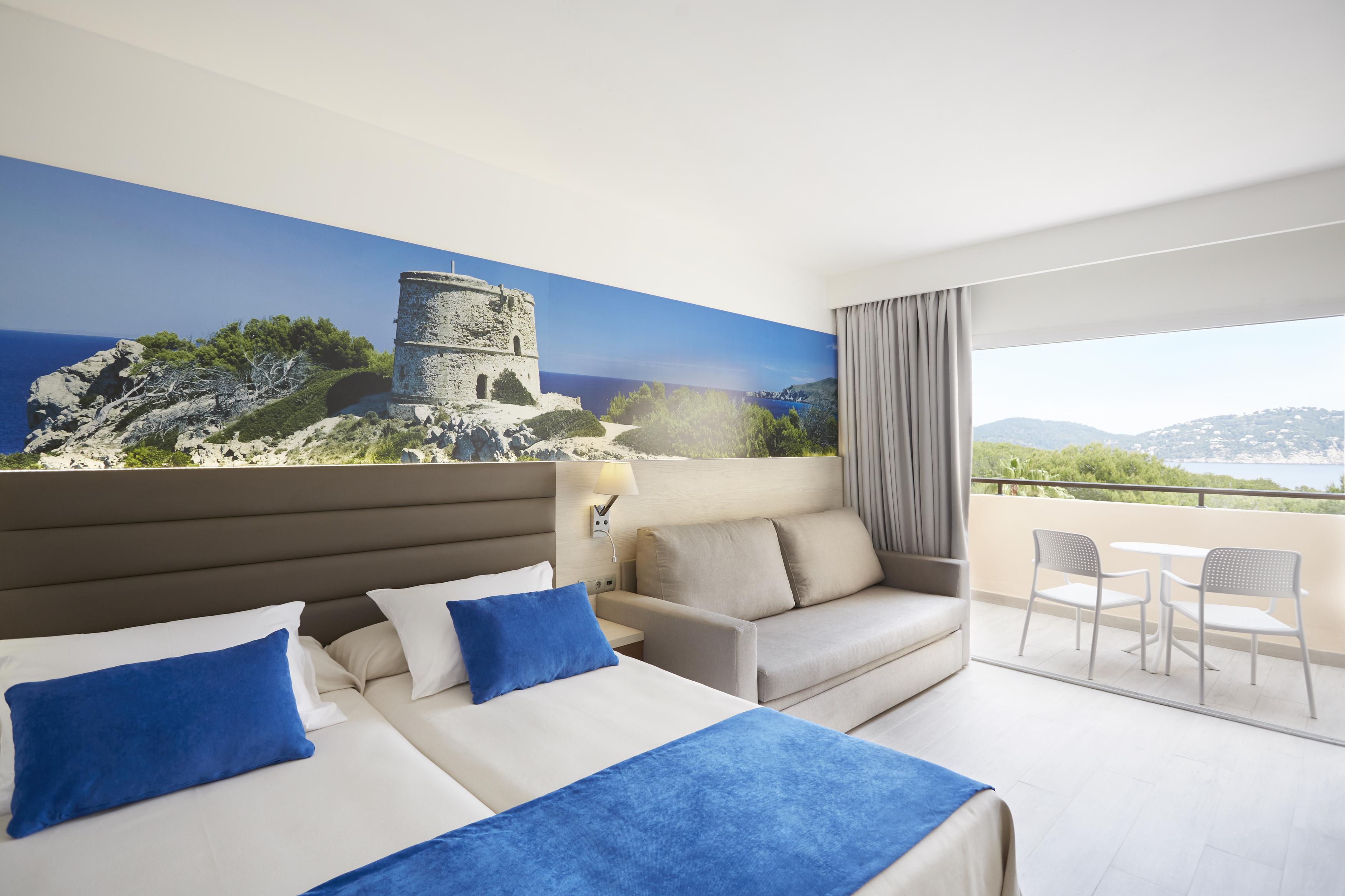 Invisa Hotel Club Cala Blanca Playa DPlaya Des Figueral Exterior foto