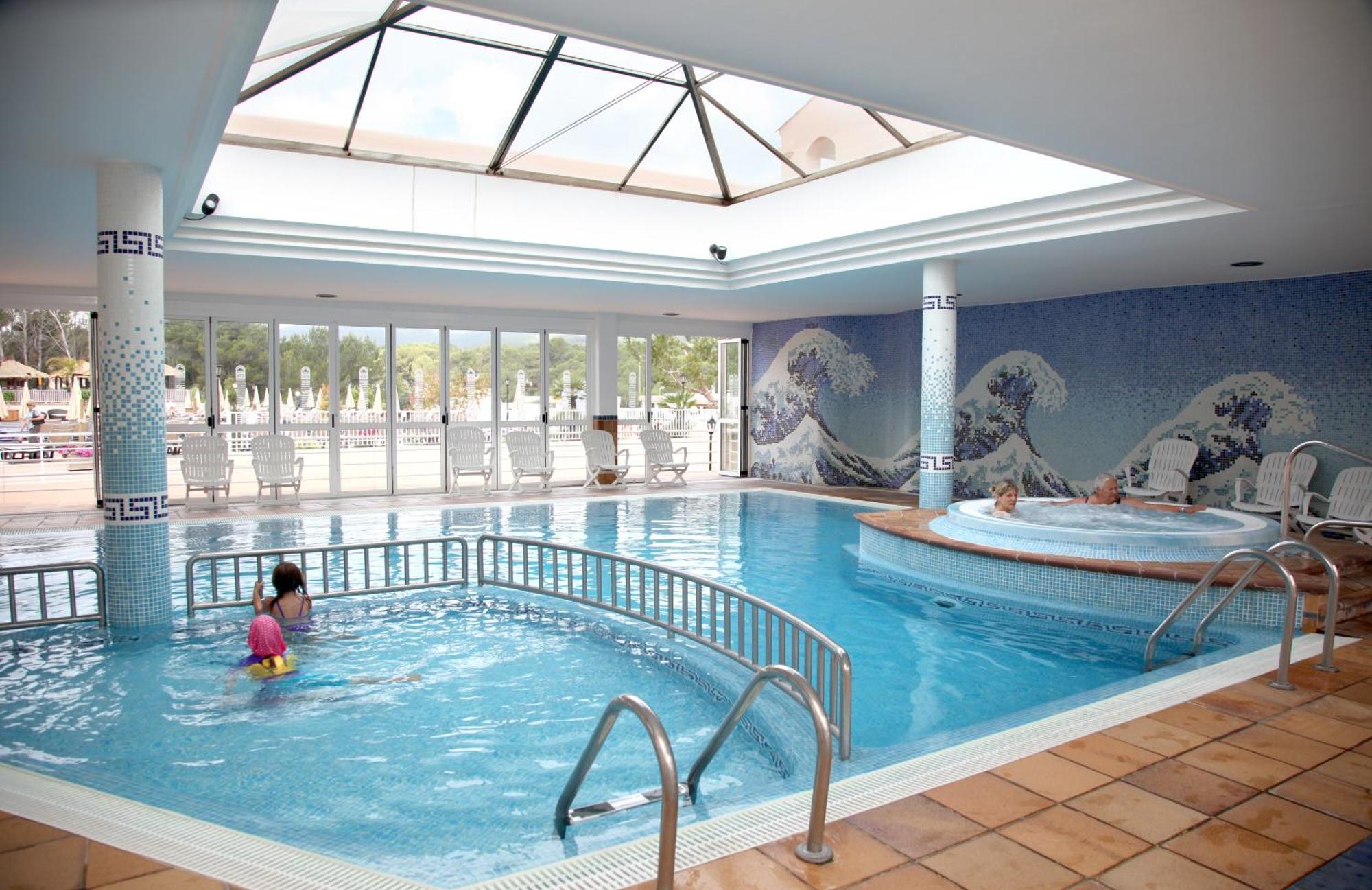 Invisa Hotel Club Cala Blanca Playa DPlaya Des Figueral Facilidades foto